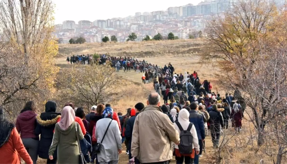 Gençler \'Spor Farkındalığı\' için yürüdü