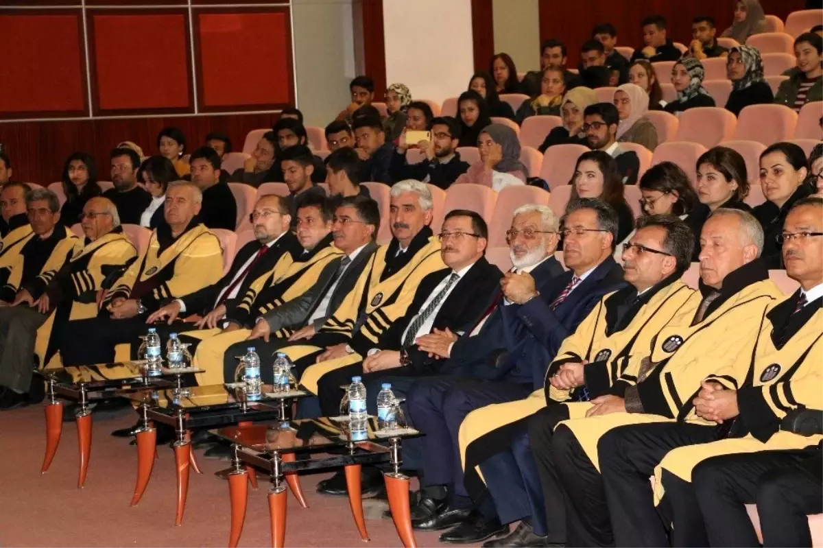 İnönü Üniversitesi\'nde, sergi, konser ve konferans düzenlendi