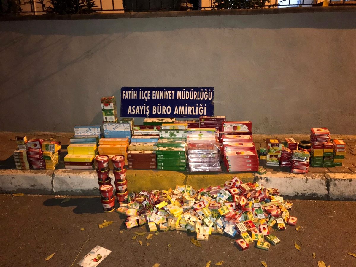 İstanbul\'da 303 kilogram kaçak nargile tütünü ele geçirildi