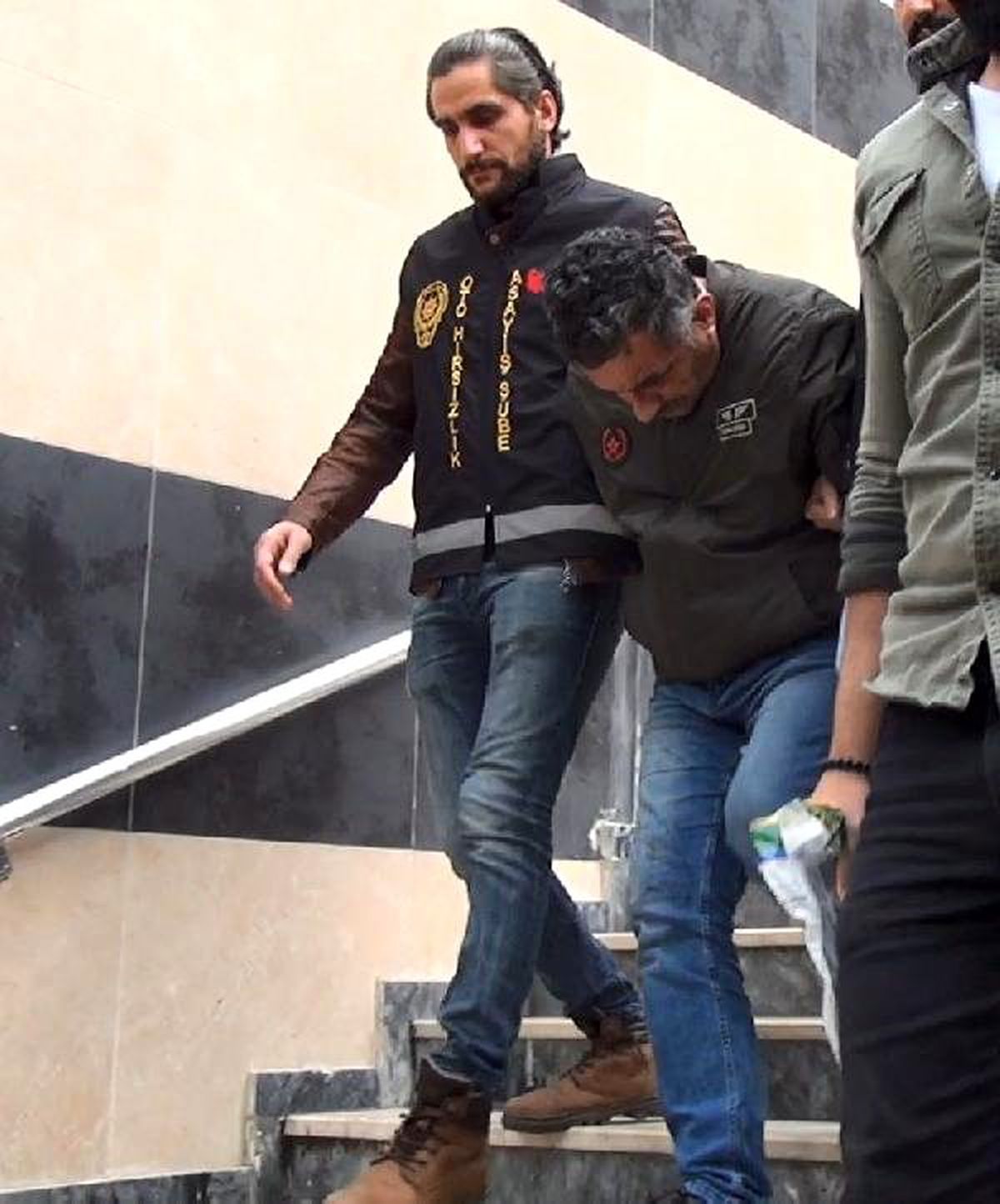 Kaan\'ın hatıralarını çalan hırsız yakalandı