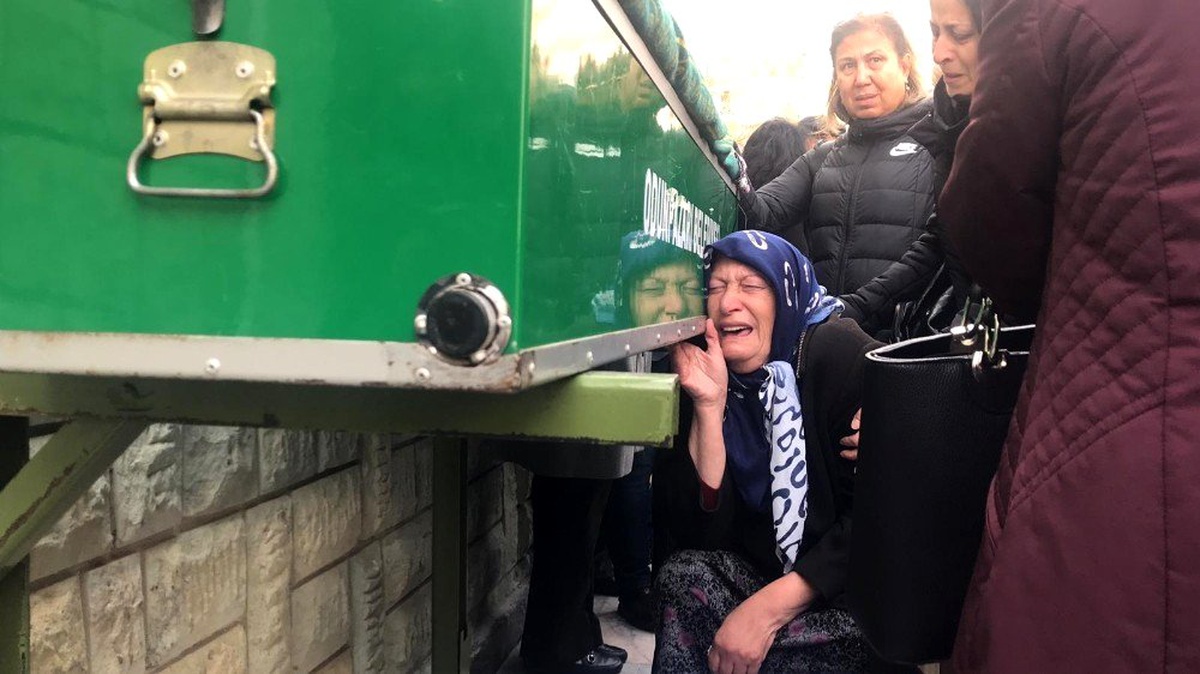 Kadına Şiddet Gününde kızın kaybeden annenin feryadı