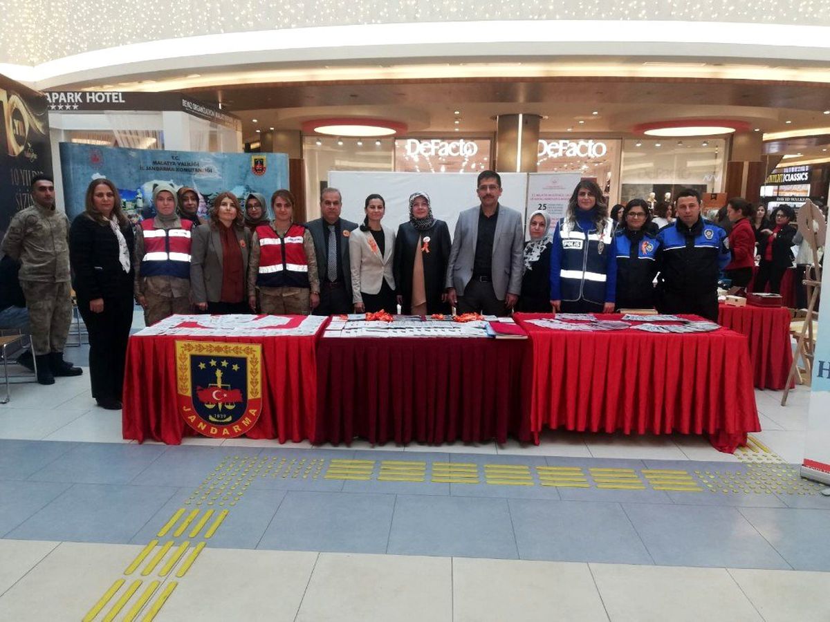 \'Kadına Yönelik Şiddete Karşı Uluslararası Mücadele Günü\' etkinlikleri düzenlendi