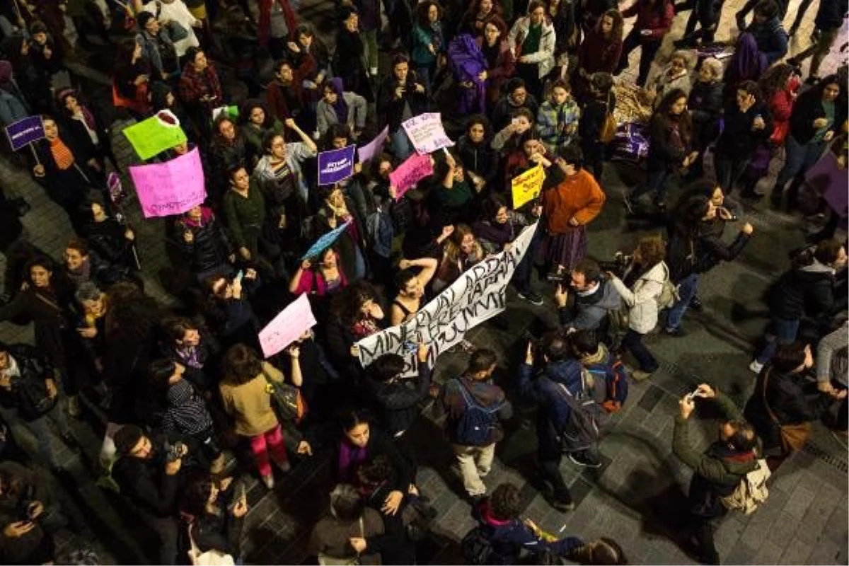Kadınlar, kadına yönelik şiddete karşı yürüdü