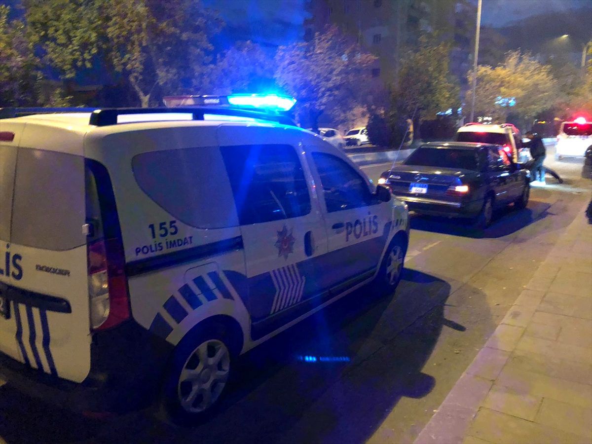 Kahramanmaraş\'ta husumetlisini silahla yaraladı
