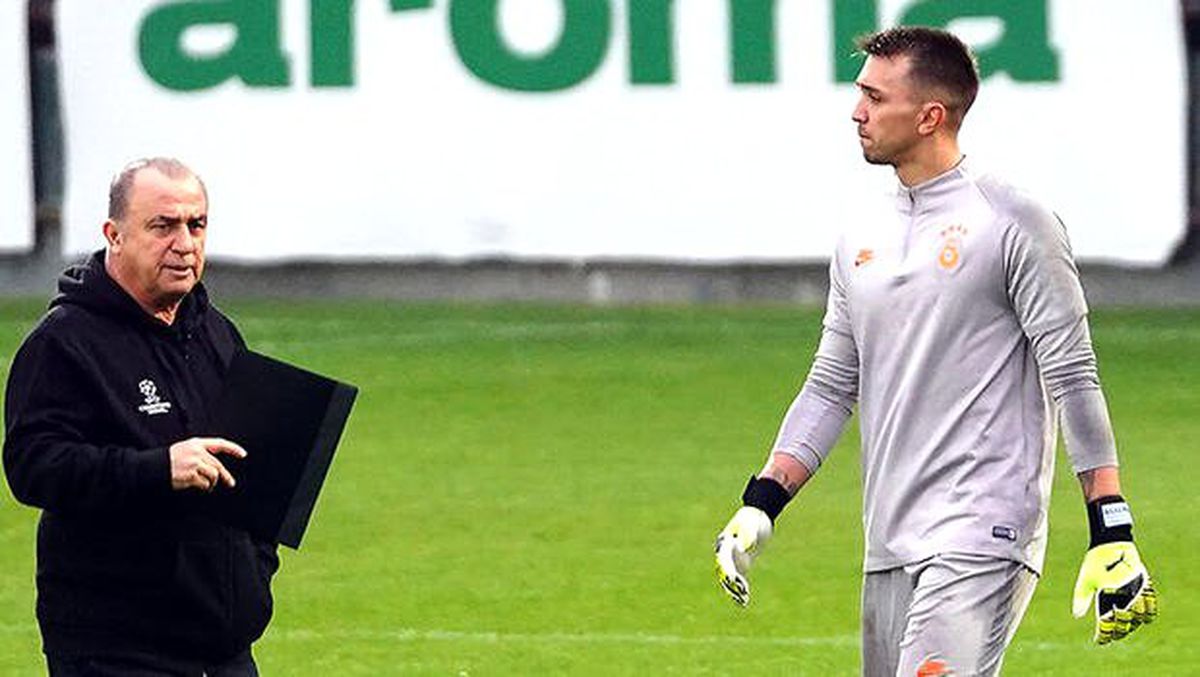 Muslera, Club Brugge maçında sahada