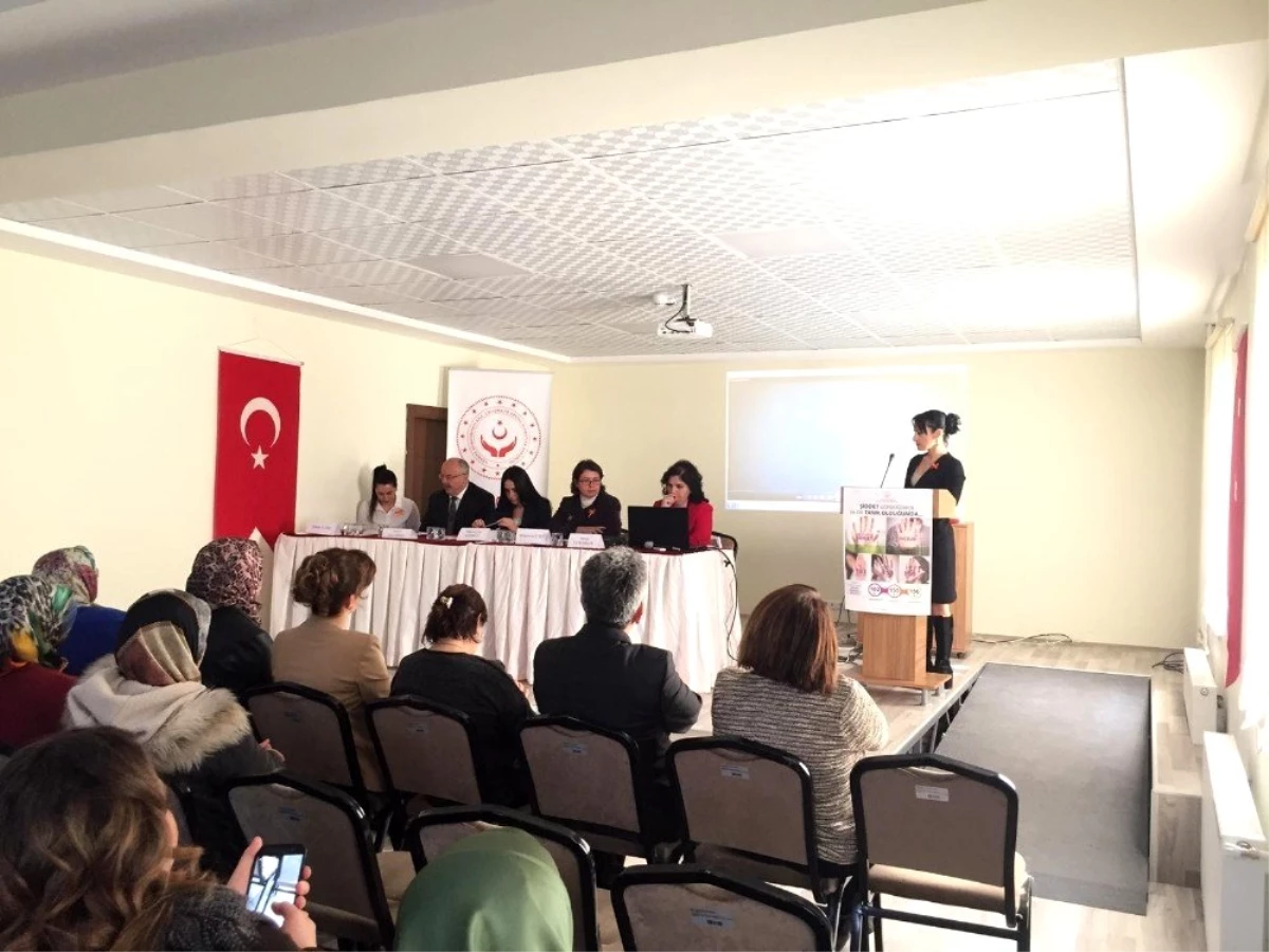 Nevşehir\'de Kadına Şiddetle Mücadele Günü programı düzenlendi