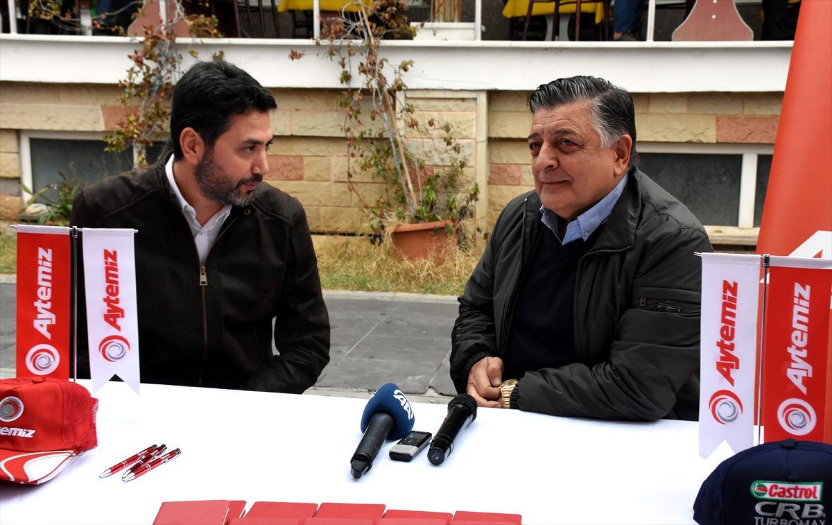 Teknik direktör Yılmaz Vural, uzun yol şoförleriyle Bursa\'da buluştu