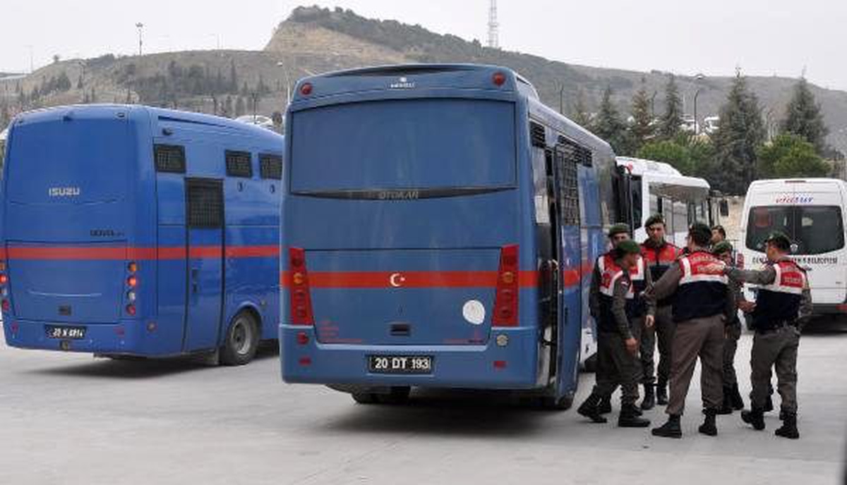 83 FETÖ sanığına verilen hapis cezaları onandı