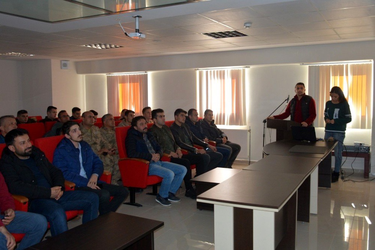 Ahlat\'ta jandarma personeline kaçakçılığı önleme semineri