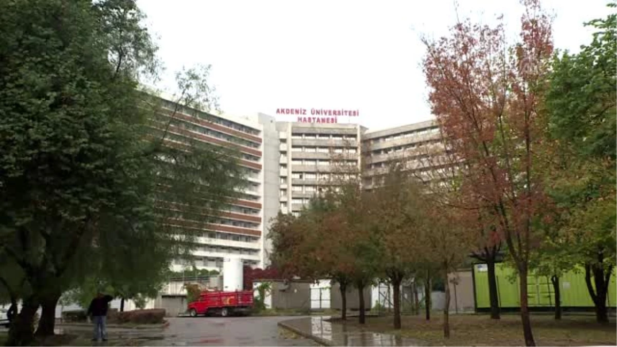 Akdeniz Üniversitesi Hastanesinde çift kol nakli yapıldı