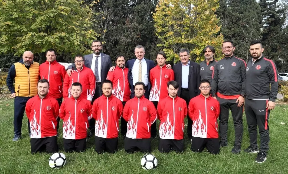 Down Sendromlular Futsal Milli Takımı\'ndan dünya şampiyonluğu sözü