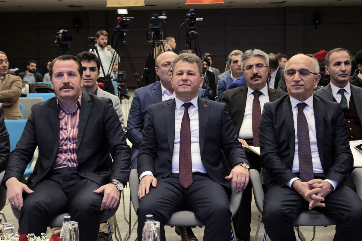 "Eğitime Bakış 2019: İzleme ve Değerlendirme Raporu" programı