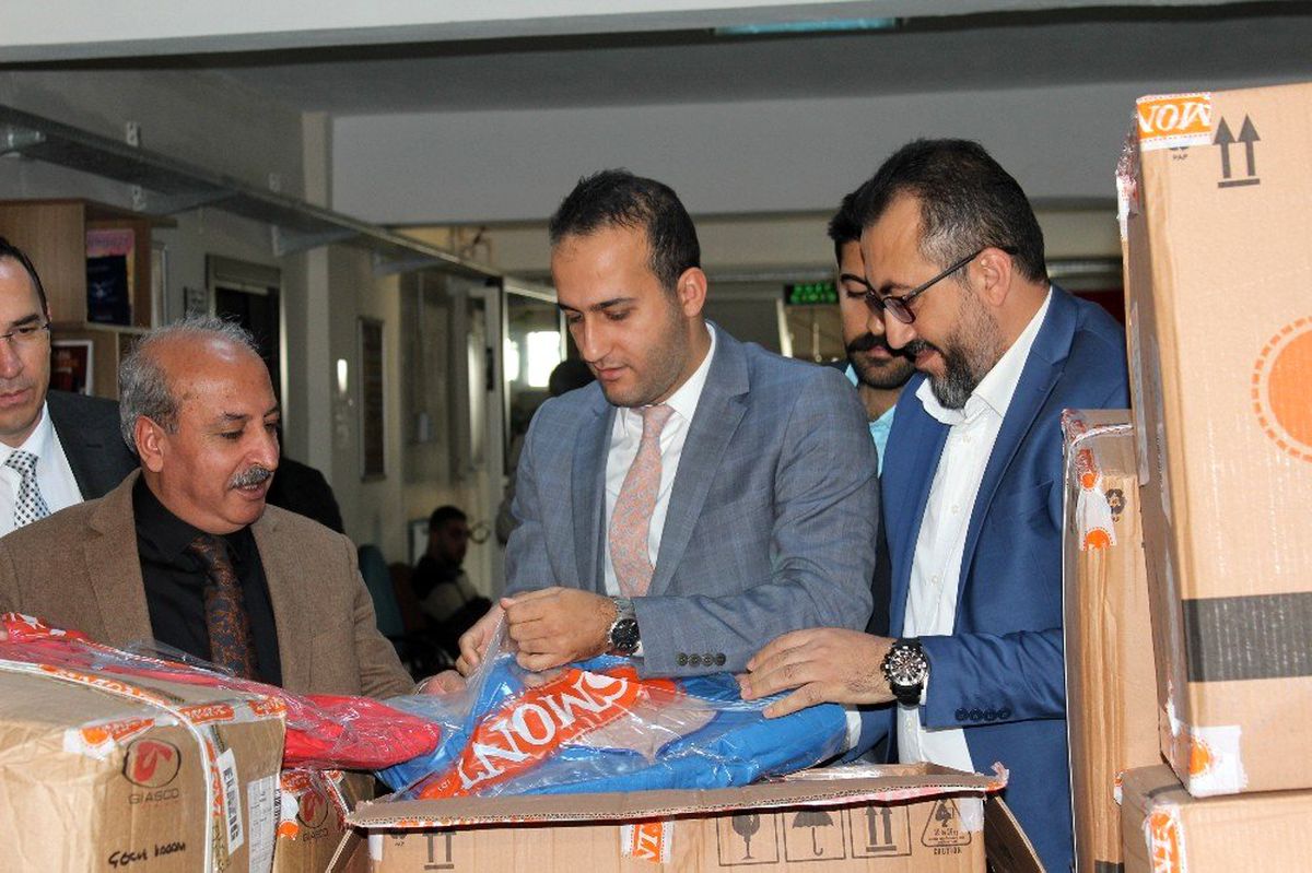 Elazığ\'da 600 öğrenciye mont yardımı
