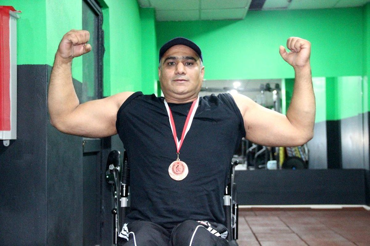 Engeline takılmadı, başladığı halterde Bronz madalya kazandı