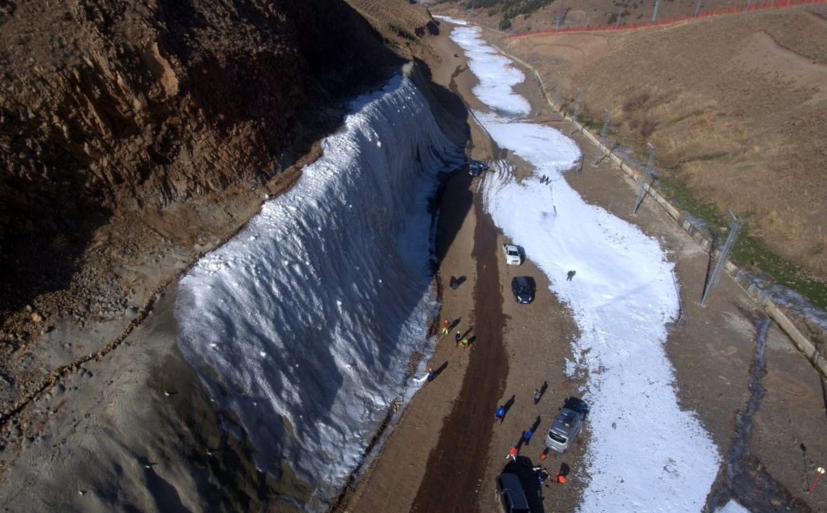 Erzurum\'a 20 metrelik dev buz parkı