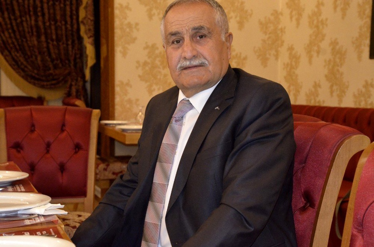 Eski müdür, 42 yıllık meslek hayatına noktayı koydu