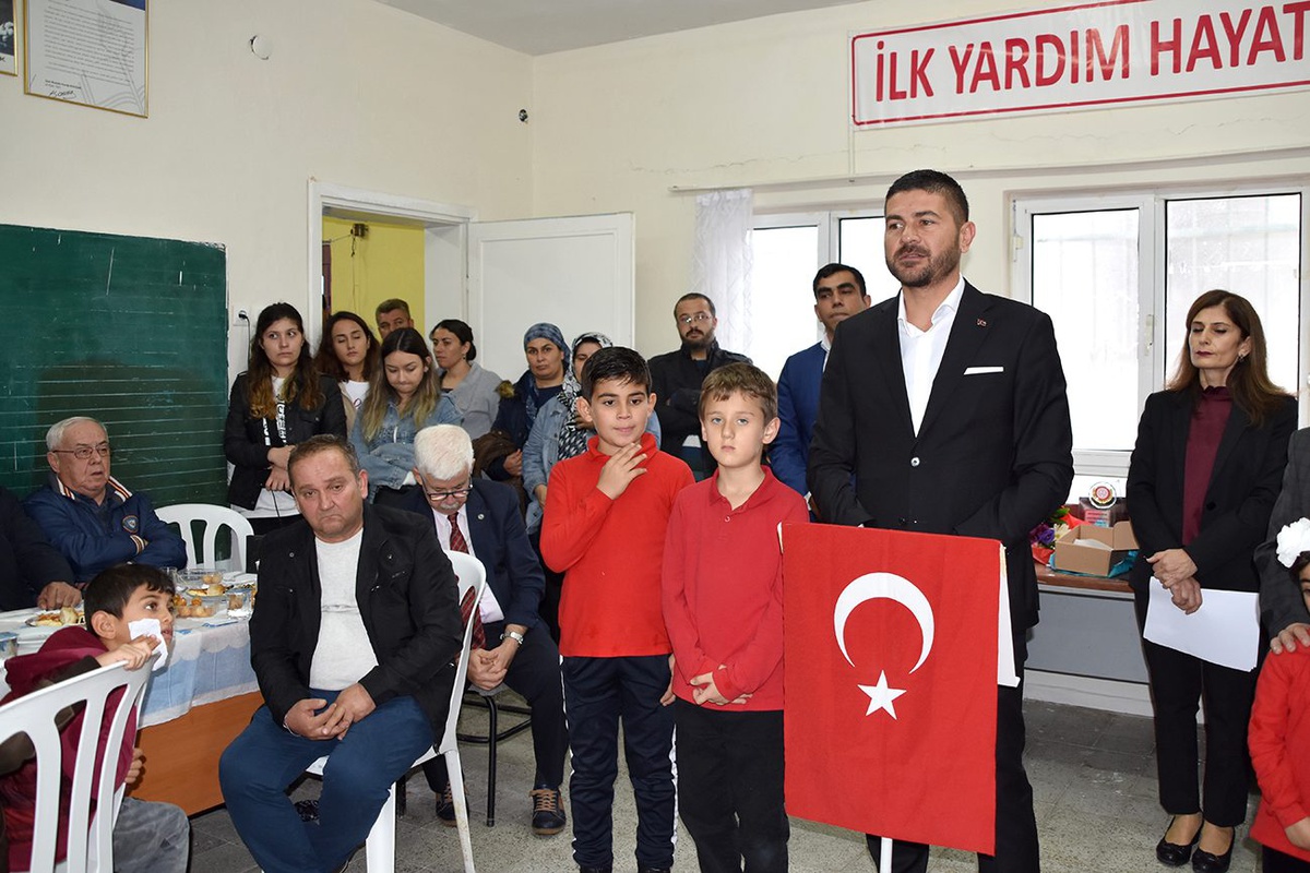 Foça Kozbeyli İlkokulunda, Şehit Kütüphanesi açıldı