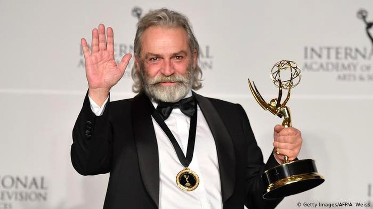 Haluk Bilginer\'e Uluslararası Emmy Ödüllerinde en iyi erkek oyuncu ödülü