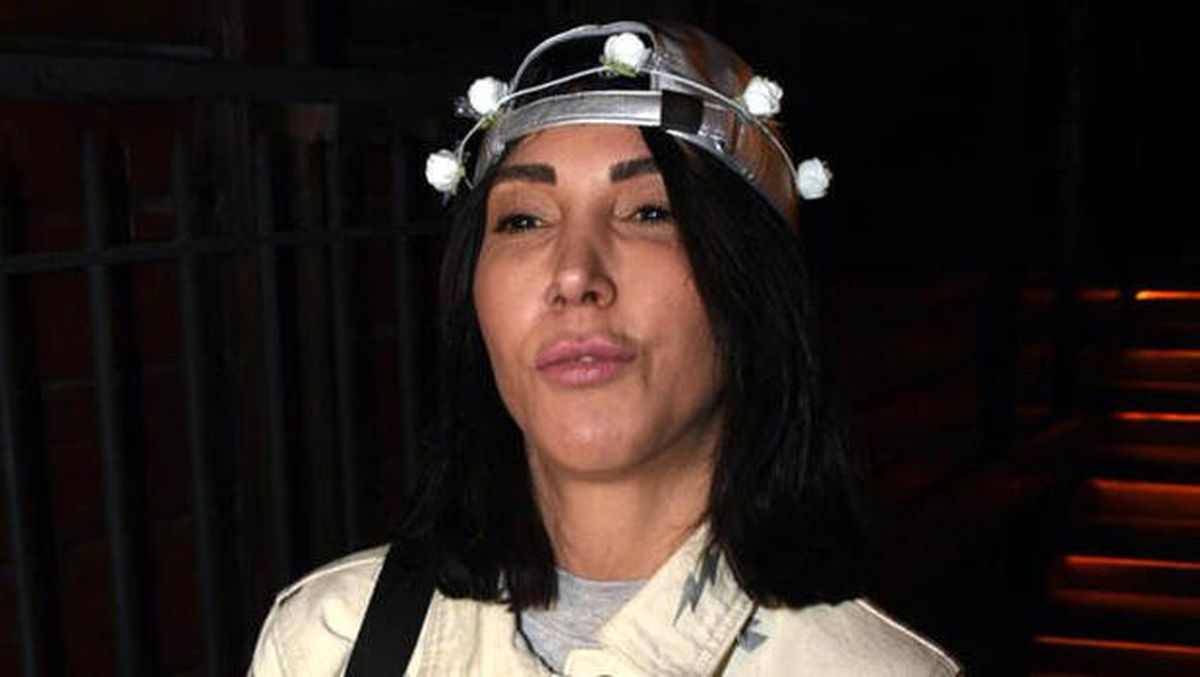 Hande Yener\'den şaşırtan karar