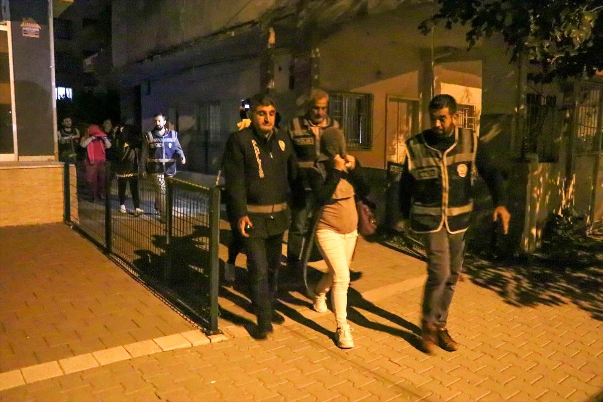 Hatay\'da fuhuş operasyonunda 10 şüpheli gözaltına alındı