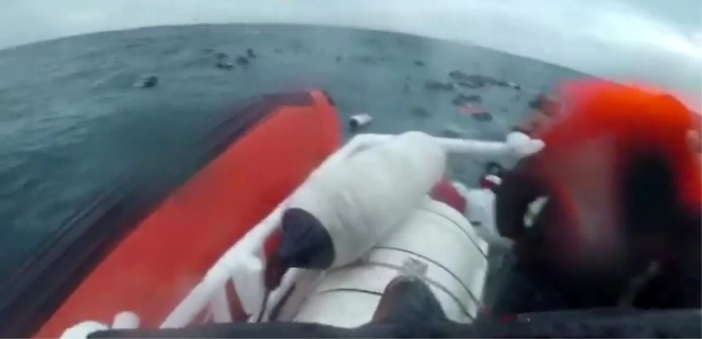 İtalya açıklarında alabora olan tekneden 149 göçmen kurtarıldı