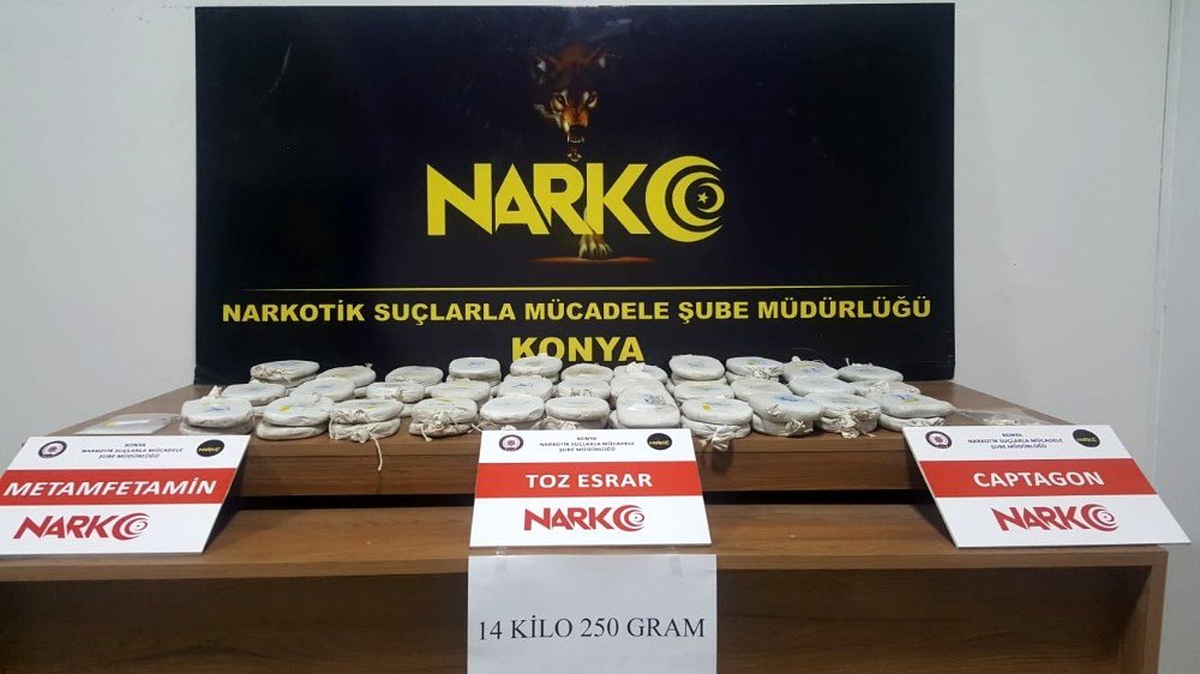Konya\'da uyuşturucu tacirlerine darbe: 13 gözaltı