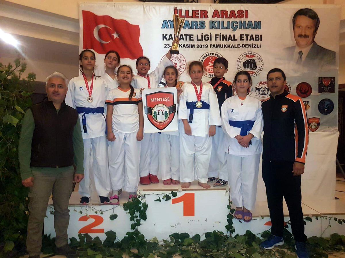 Menteşe Karatede rakip tanımıyor