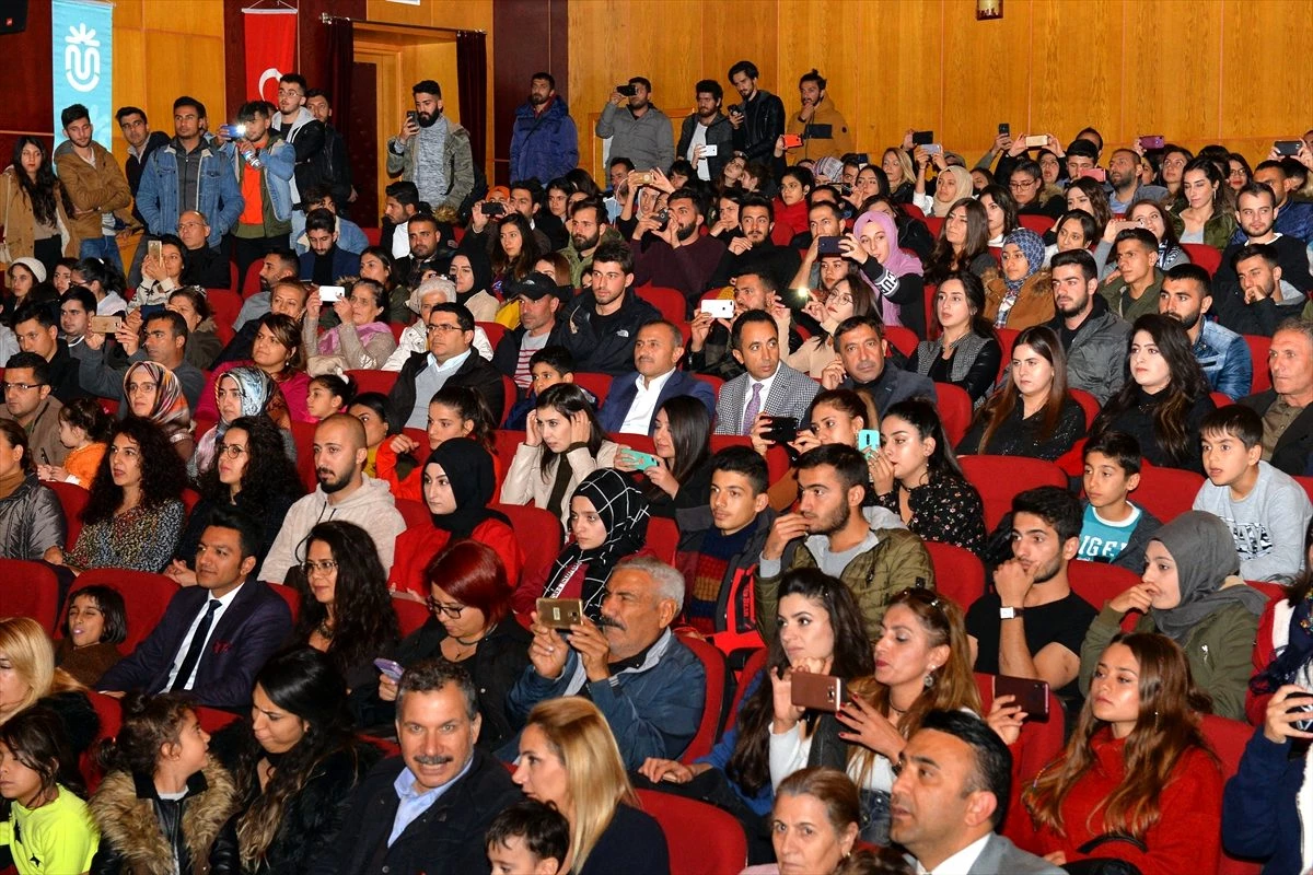 Munzur Üniversitesinin "Türk Halk Müziği" konseri beğeni topladı