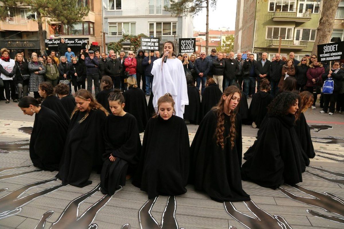 Odunpazarı\'ndan kadına yönelik şiddete farkındalık etkinliği