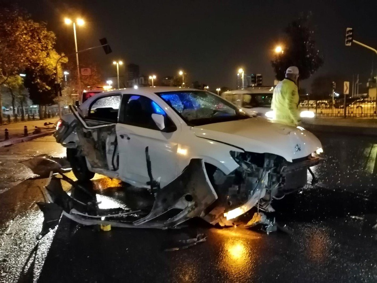 Polisten kaçan şahıslar kaza yaptı