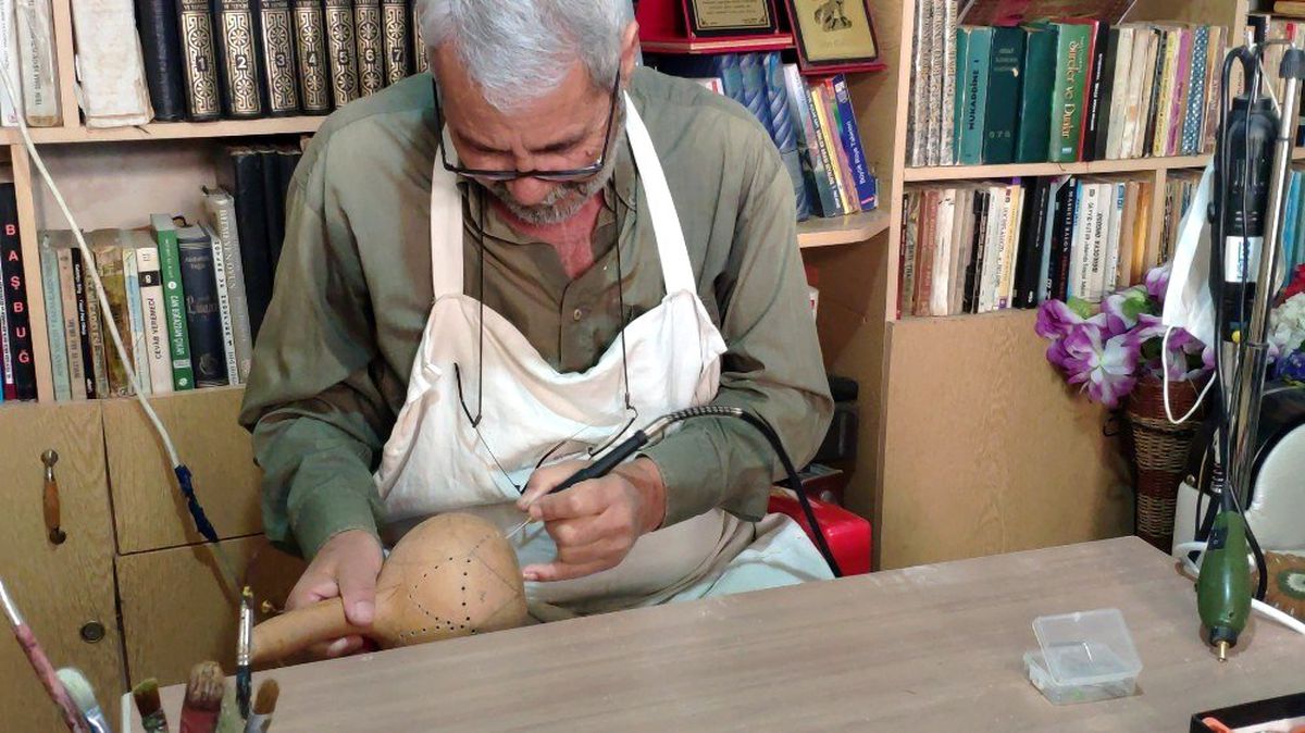 Tarlada yetişen kabak odaları süslüyor