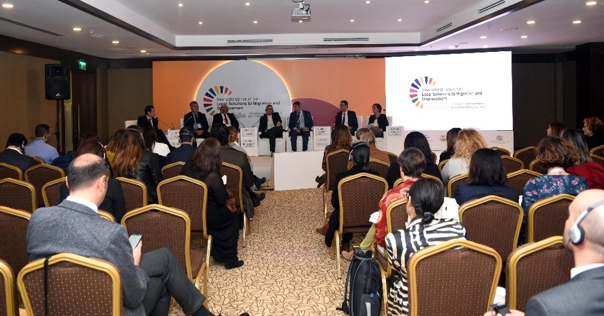Ünverdi, Uluslararası Forumda göçle gelenlerin Gaziantep ekonomisine etkilerini anlattı