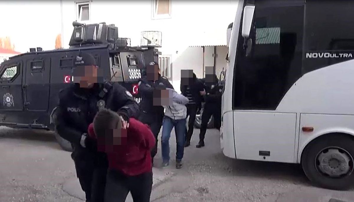Van\'da terör operasyonu: 20 gözaltı