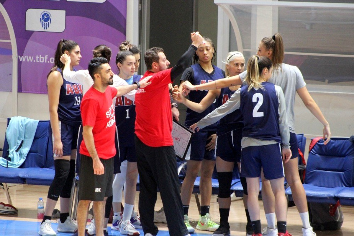 Adana Basketbol galibiyet arıyor