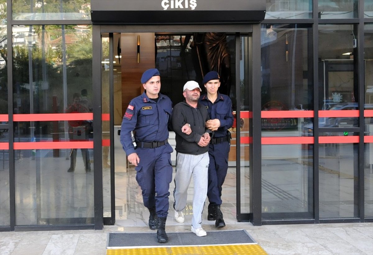 Antalya\'da cezaevi firarisi hükümlü yakalandı
