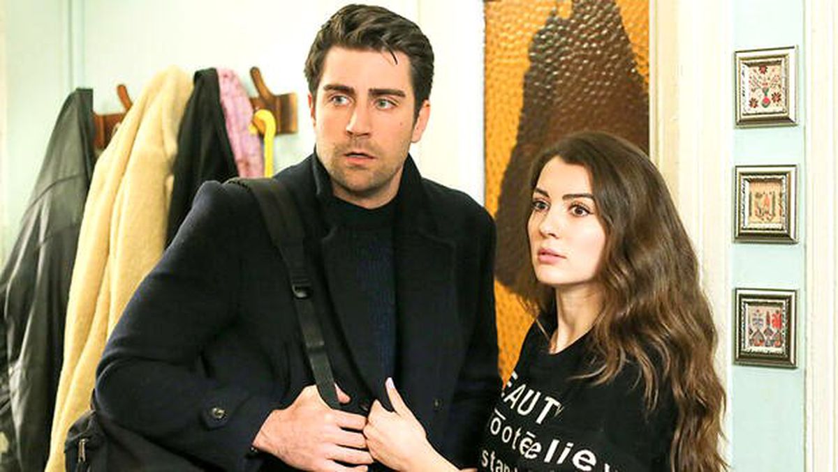Ayşe evine dönüyor
