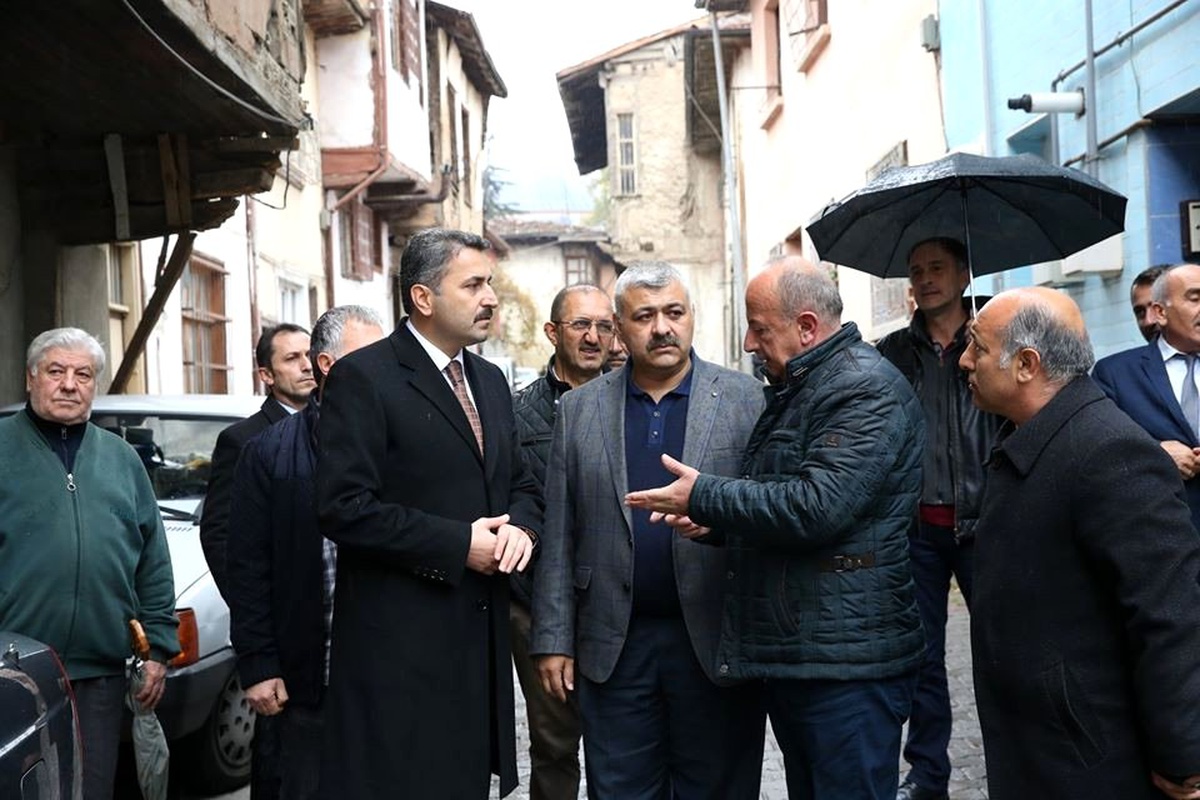 Başkan Eroğlu\'ndan doğrudan demokrasi uygulaması