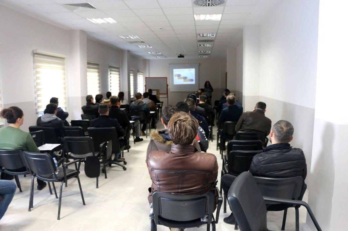 Emniyet personelleri Temel Afet Eğitimi aldı
