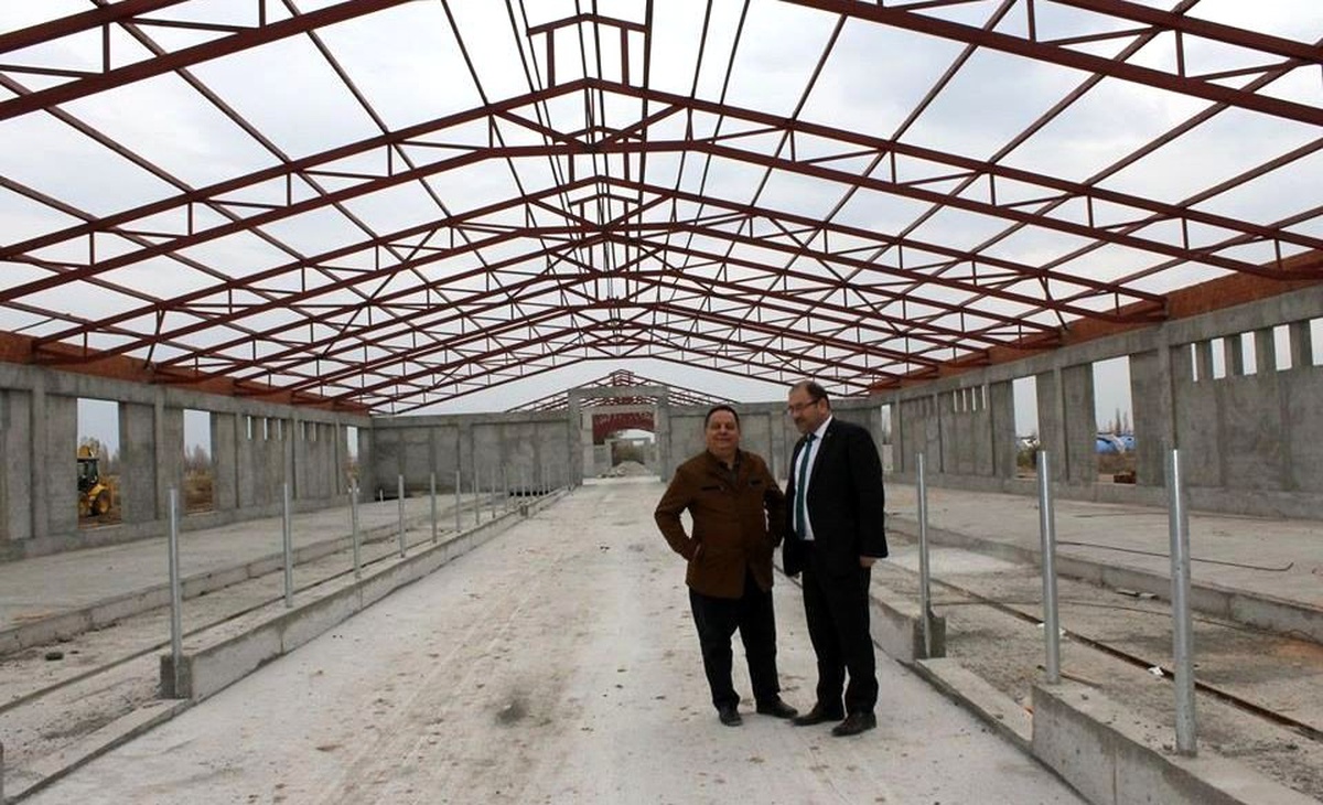 Erzincan\'da 500 Başlık Düve Üretim Merkezi inşaatı hızla devam ediyor