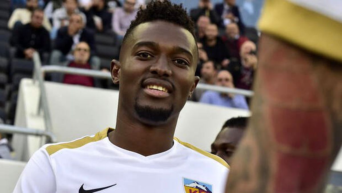 Fenerbahçe\'de Mensah sürprizi! Bedavaya...