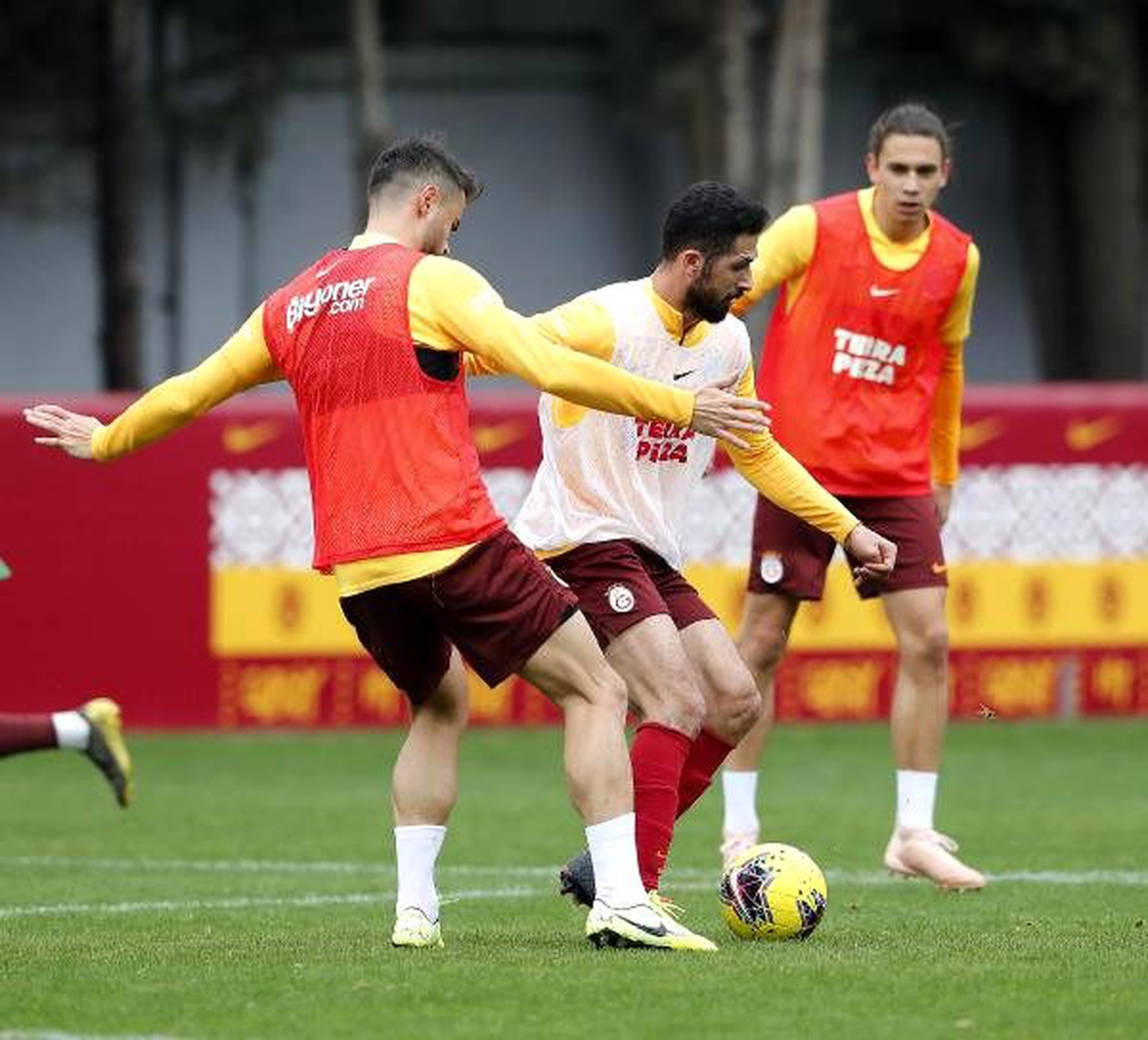 Galatasaray, Trabzonspor maçının hazırlıklarına ara vermeden başladı