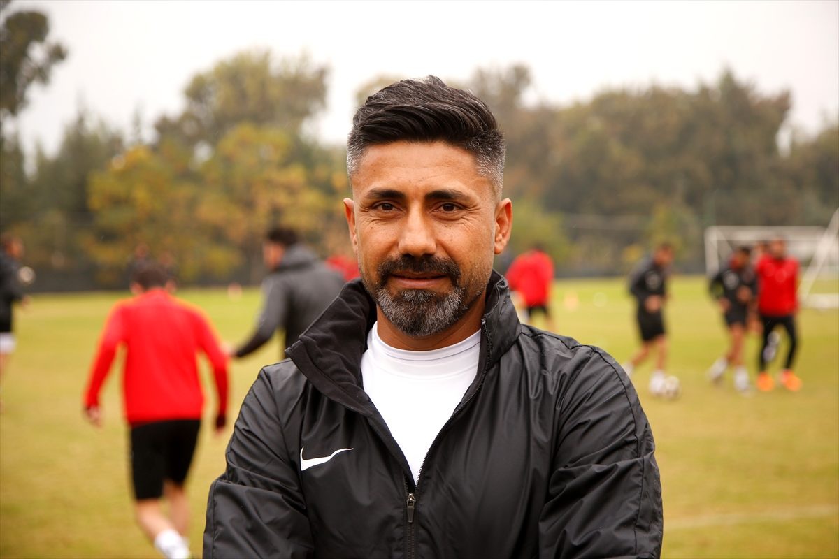 Hatayspor Teknik Direktörü Bayram Toysal: "Haddimizi bilerek oynamaya çalışıyoruz"