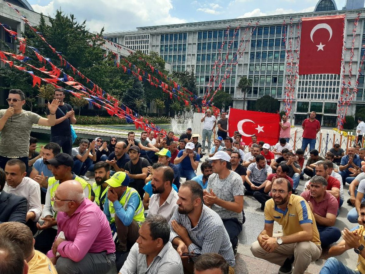 İBB\'den atılan 2 işçi işe iade davasını kazandı