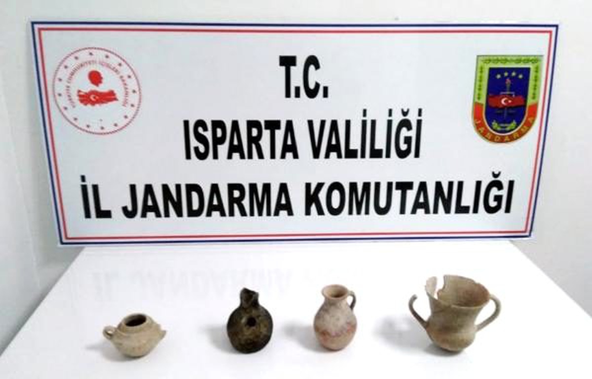 Isparta\'da Tunç çağına ait tarihi eserler ele geçirildi