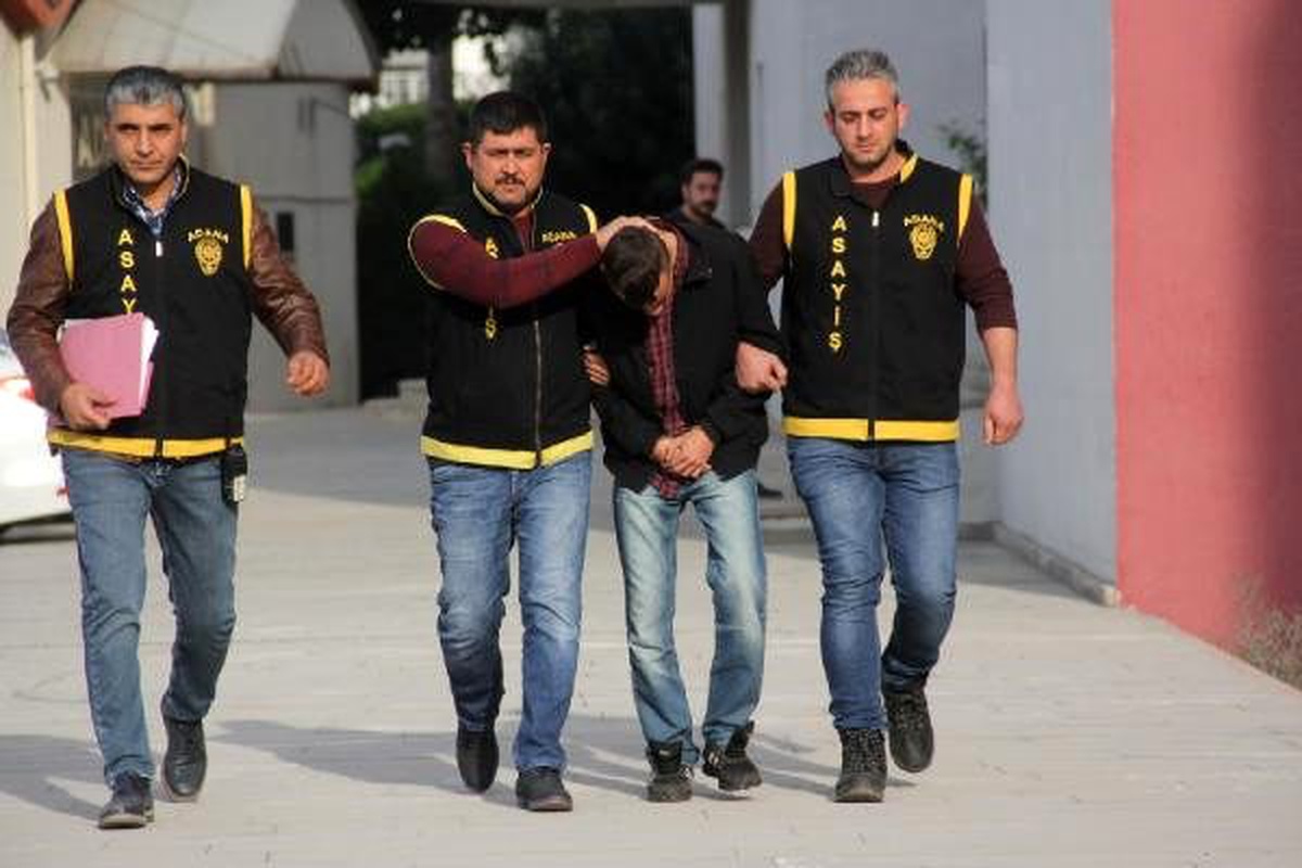 Kapkaç anı güvenlik kamerasında