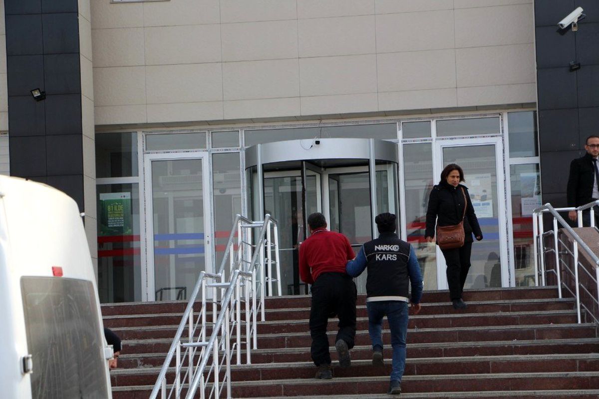 Kars\'ta uyuşturucu ele geçirildi