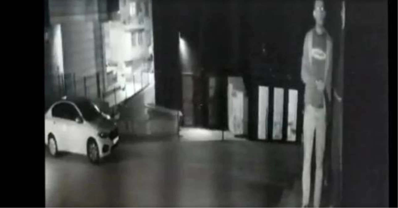 Maltepe\'de 3 kişinin gözaltına alındığı hırsızlık kamerada