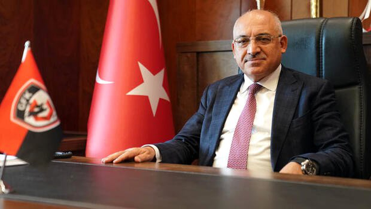 Mehmet Büyükekşi, \'Gaziantep Tek Yürek\' kampanyasına destek istiyor