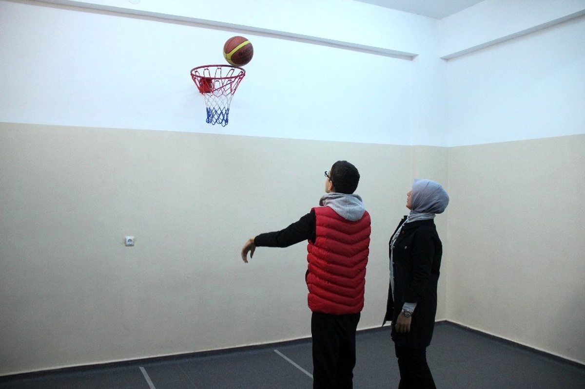 Oğlu için kurduğu spor kulübüyle çocukları hayata bağladı