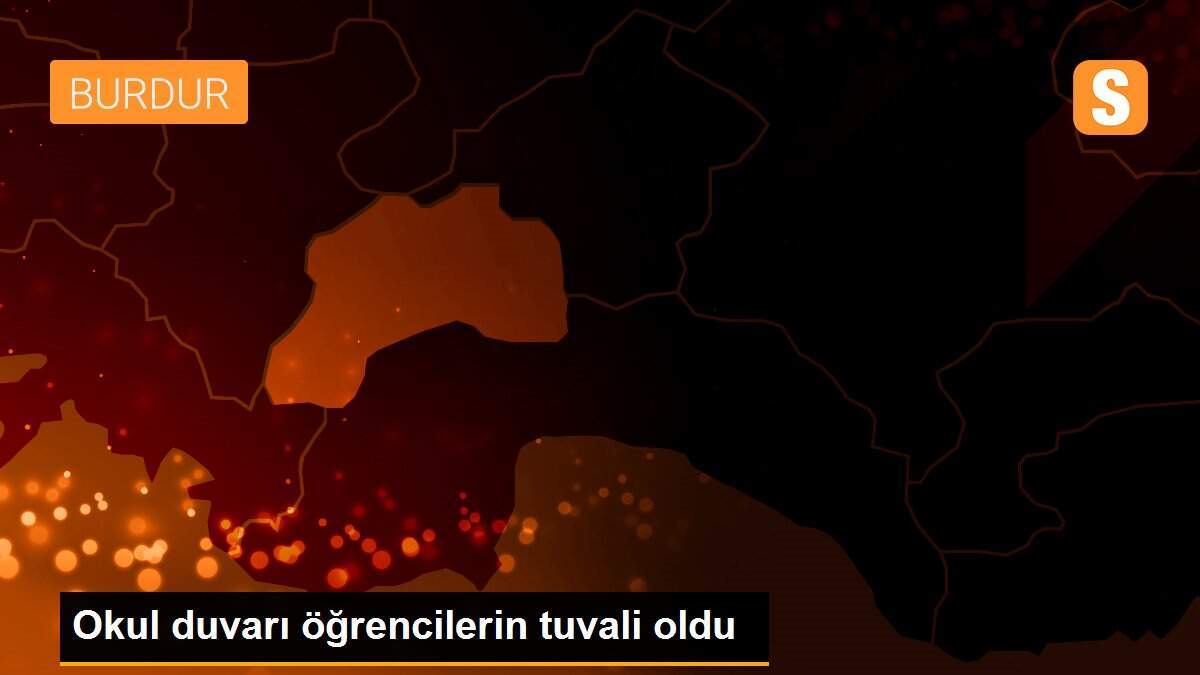 Okul duvarı öğrencilerin tuvali oldu